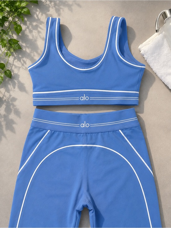 Pants - Alo Azure Blue Sports Bra & Leggings Set